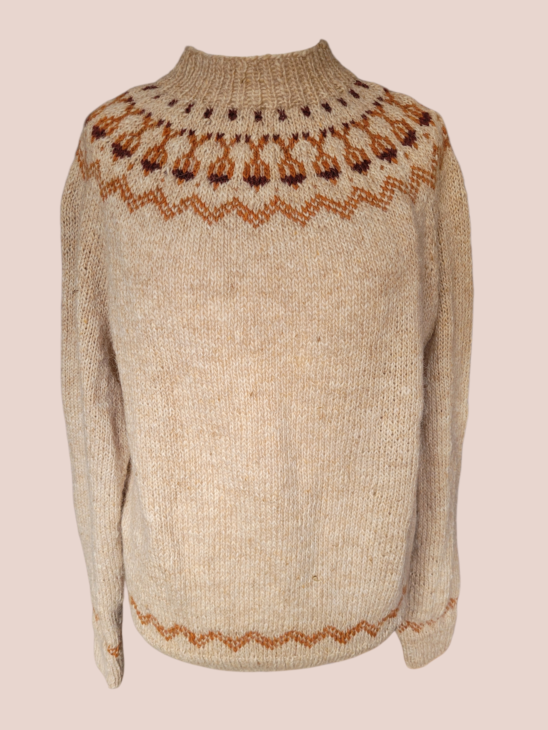 Handgestrickter Islandpullover Snös aus Lettlopi in Größe XL