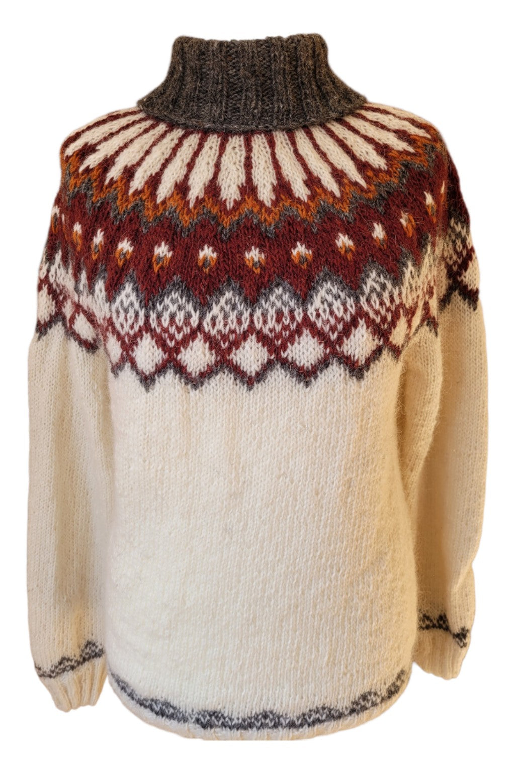 Handgestrickter Islandpullover Alfheidur in Naturweiß mit rot-grauer Rundpasse, Größe S M, eigenes Design Maschenhexe